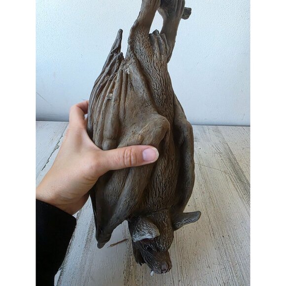 Vintage realistic rubber hanging bat Halloween lifelike life size unique - Picture 8 of 9